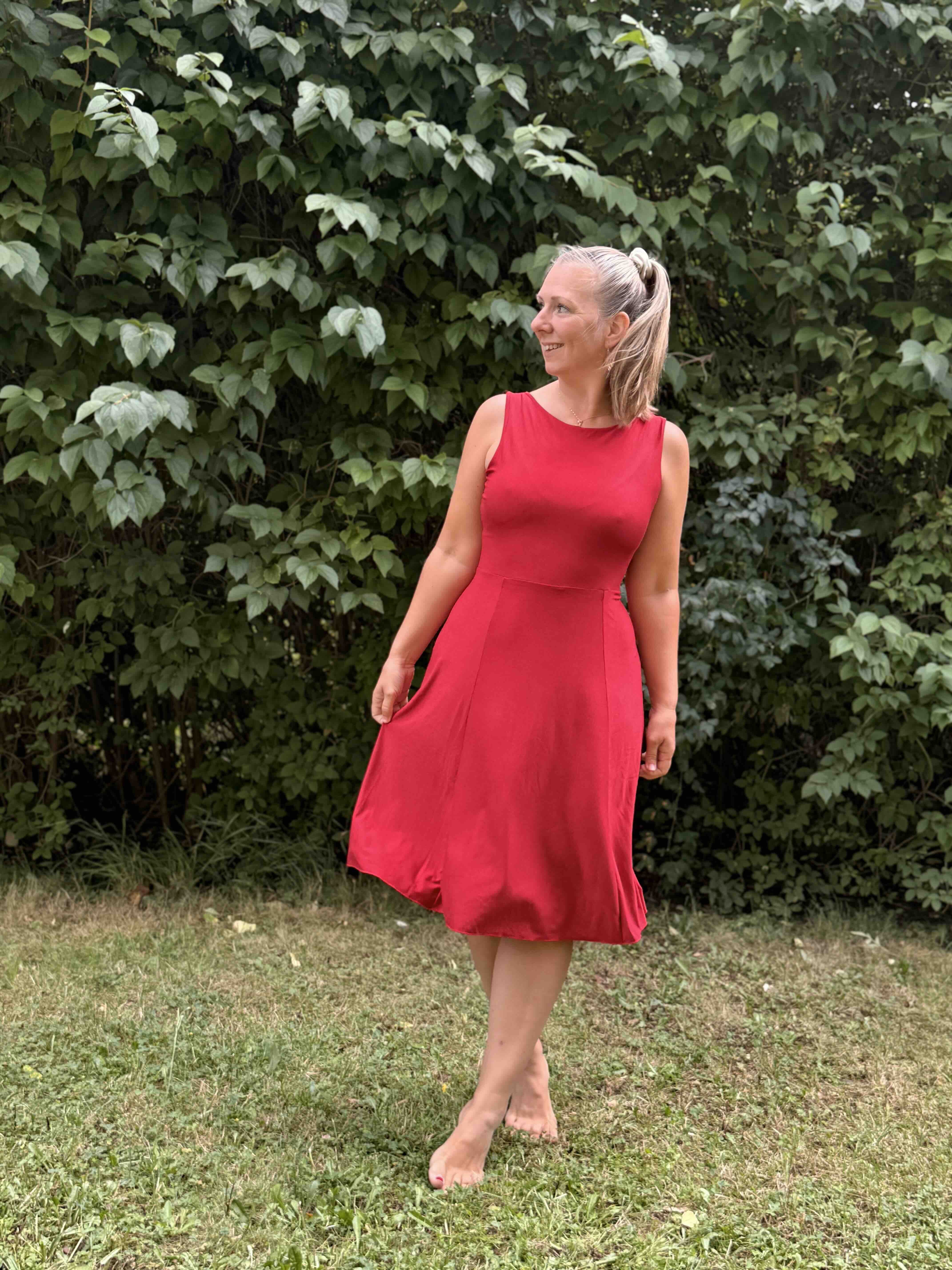 Elegantní bambusové šaty BELLA – Rubín